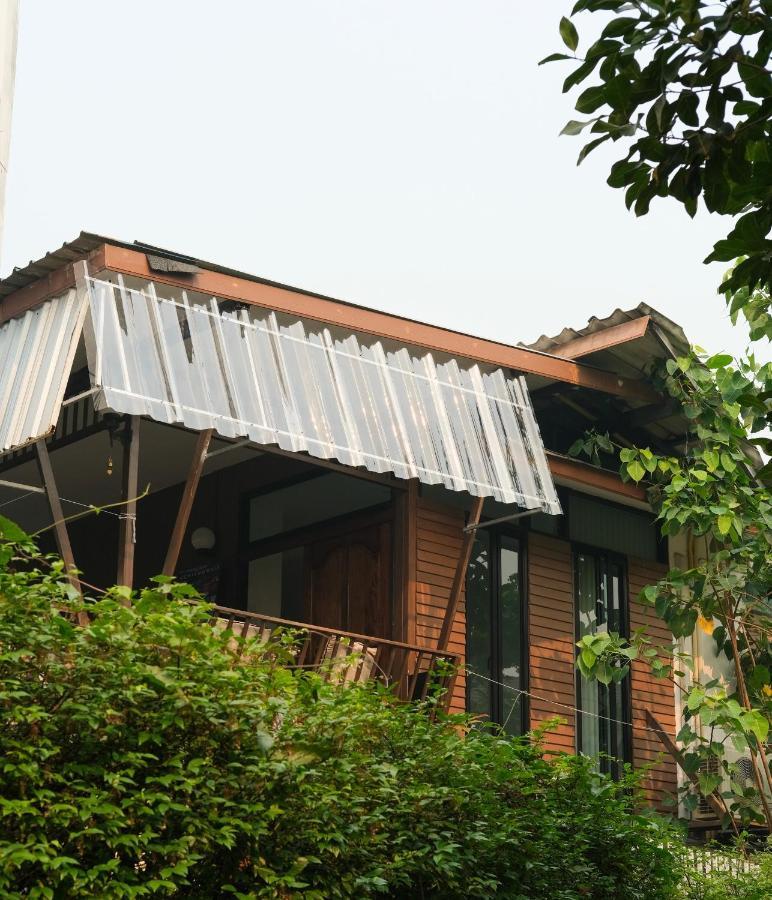 @Home Hostel Wua Lai Chiang Mai Exteriör bild